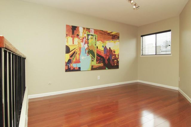 1300 Augusta Drive 32, Houston, TX 77057