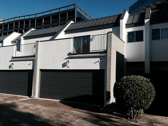 1300 Augusta Drive 32, Houston, TX 77057