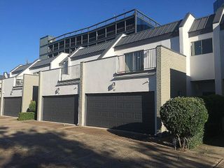 1300 Augusta Drive 32, Houston, TX 77057