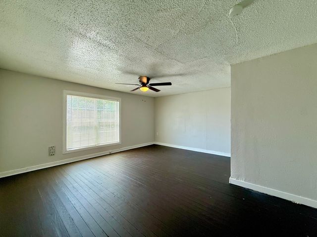 5001 36th Street, Lubbock, TX 79414