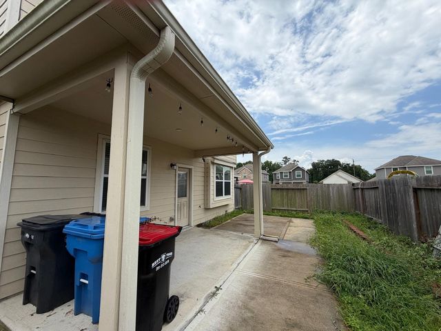 25048 Adams Canyon Drive, Porter, TX 77365