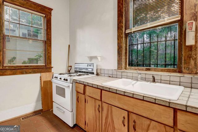 829 Ponce De Leon Place NE, Atlanta, GA 30306