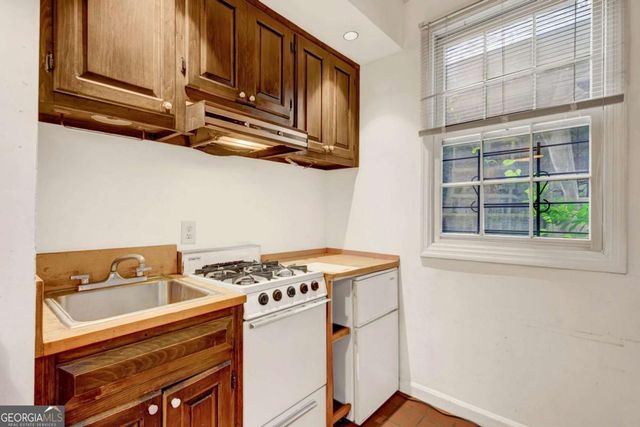 829 Ponce De Leon Place NE, Atlanta, GA 30306