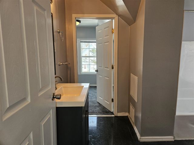 1002 Hazard Avenue, Kalamazoo, MI 49048