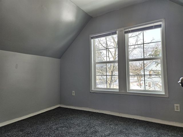 1002 Hazard Avenue, Kalamazoo, MI 49048