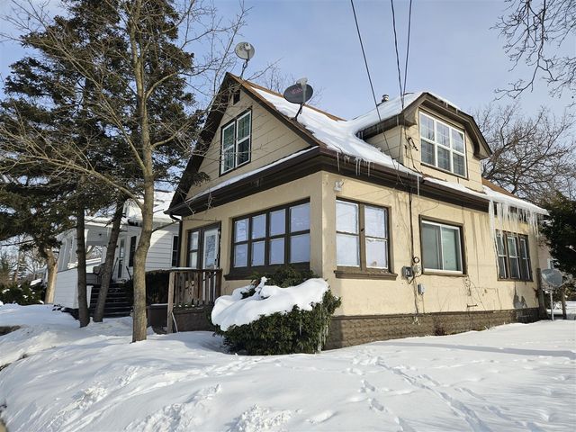 1002 Hazard Avenue, Kalamazoo, MI 49048