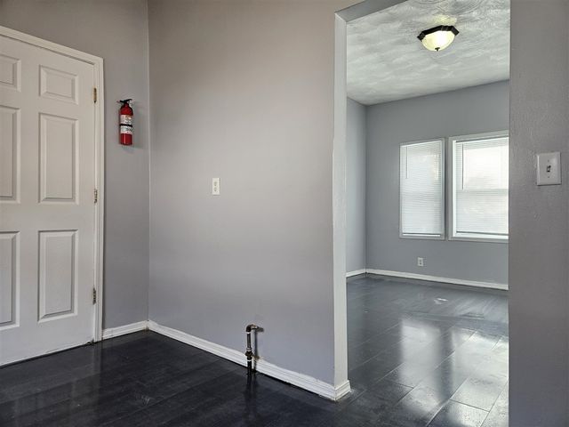 1002 Hazard Avenue, Kalamazoo, MI 49048