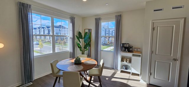 2227 Glacier Street, Mundelein, IL 60060