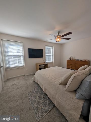 6781 SURREYWOOD LN, Bethesda, MD 20817