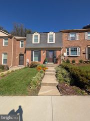 6781 SURREYWOOD LN, Bethesda, MD 20817