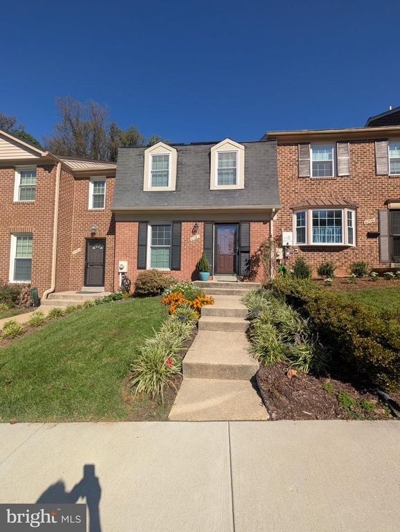 6781 SURREYWOOD LN, Bethesda, MD 20817