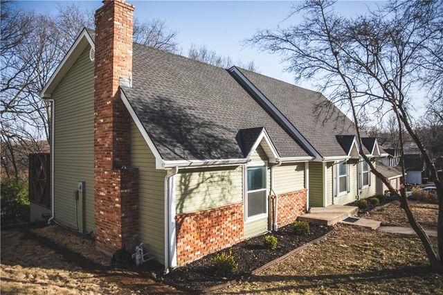 5506 NW Verlin Drive, Parkville, MO 64152