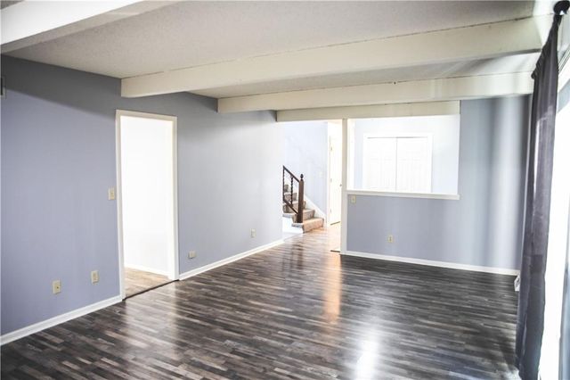 5506 NW Verlin Drive, Parkville, MO 64152