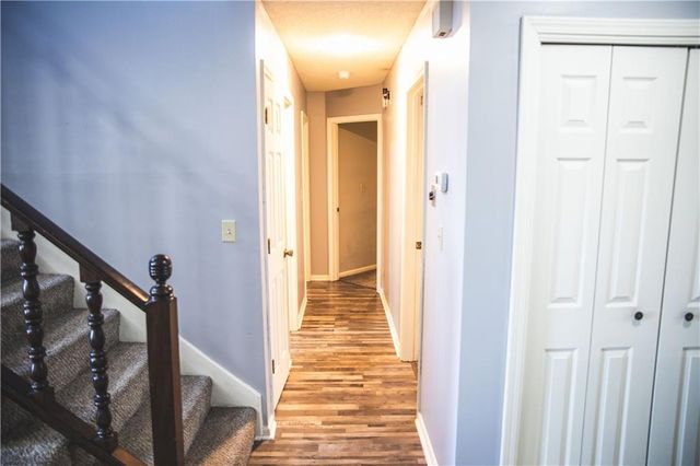 5506 NW Verlin Drive, Parkville, MO 64152