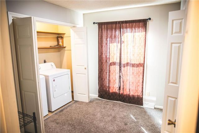 5506 NW Verlin Drive, Parkville, MO 64152