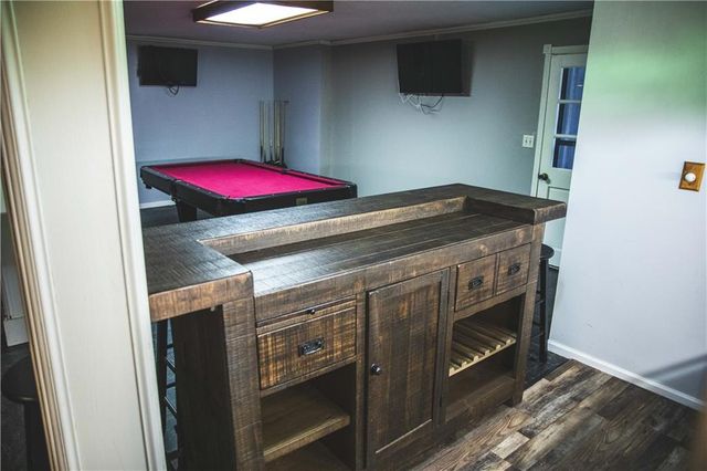 5506 NW Verlin Drive, Parkville, MO 64152