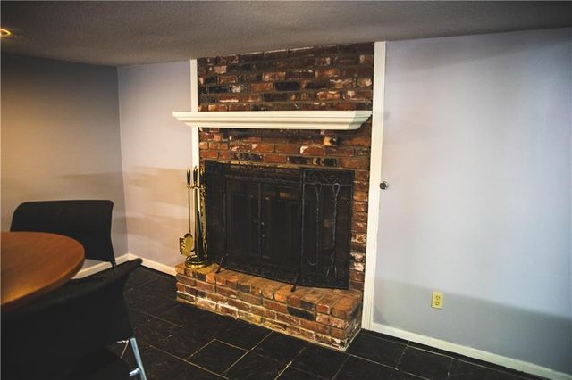 5506 NW Verlin Drive, Parkville, MO 64152