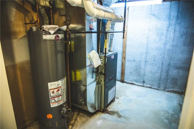 5506 NW Verlin Drive, Parkville, MO 64152