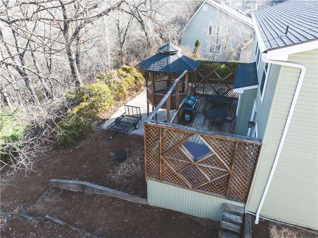 5506 NW Verlin Drive, Parkville, MO 64152