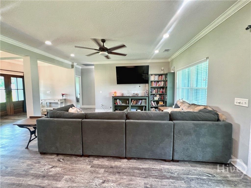 Image 12 of property listing at 1517 granny crosby, Screven, GA 31560