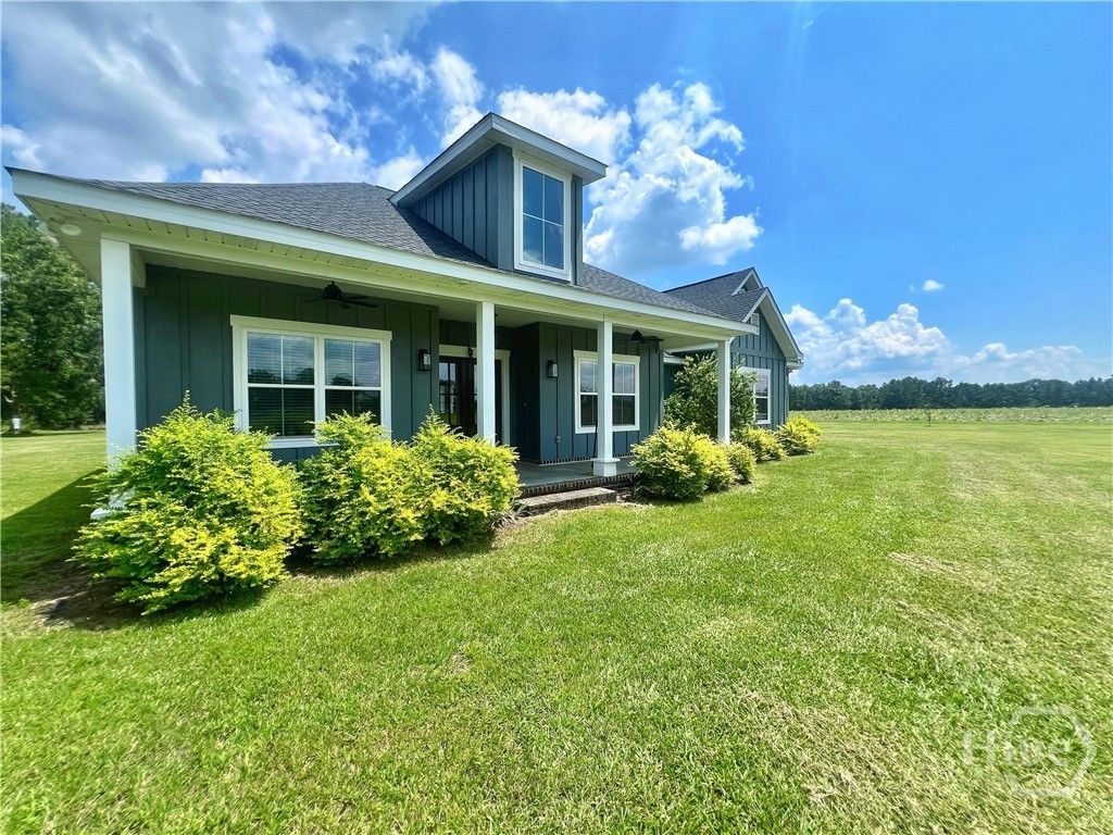 Image 3 of property listing at 1517 granny crosby, Screven, GA 31560