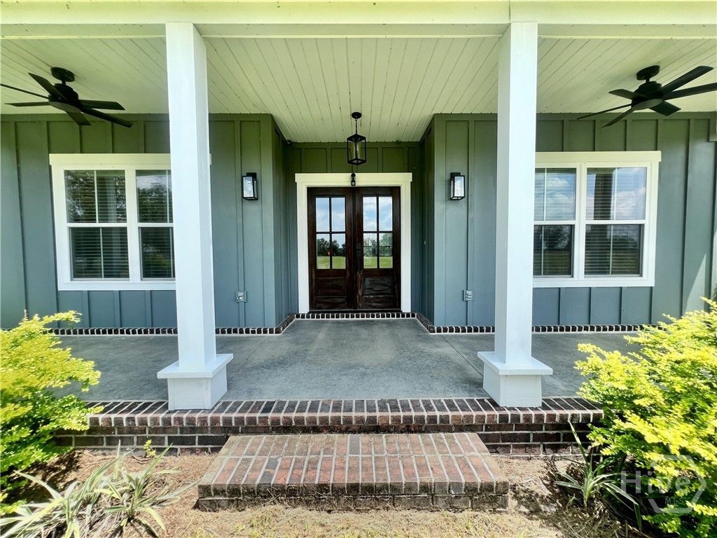 Image 7 of property listing at 1517 granny crosby, Screven, GA 31560