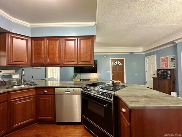 2 Westbrook Road, Newburgh, NY 12550
