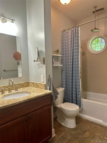 2 Westbrook Road, Newburgh, NY 12550