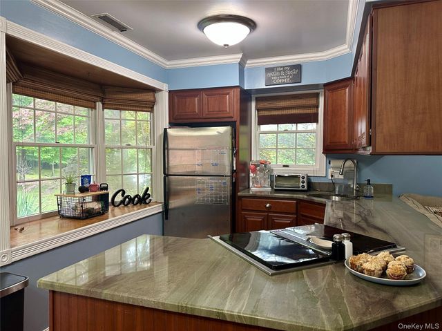 2 Westbrook Road, Newburgh, NY 12550
