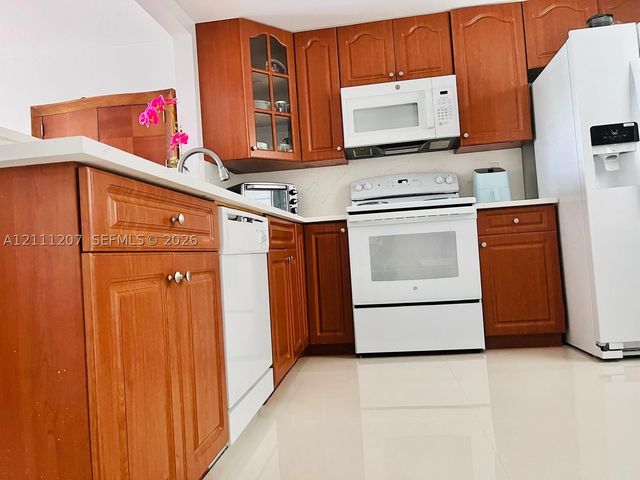 3955 N Nob Hill Rd 508, Sunrise, FL 33351