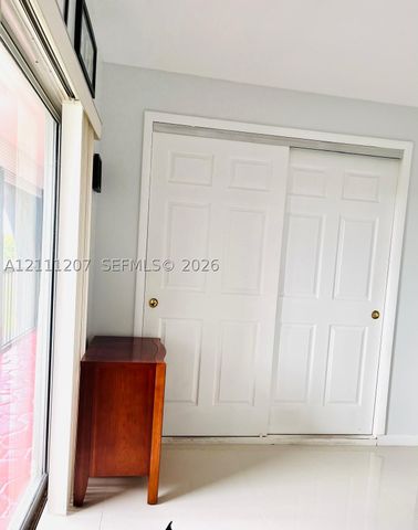 3955 N Nob Hill Rd 508, Sunrise, FL 33351