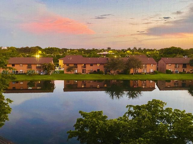 3955 N Nob Hill Rd 508, Sunrise, FL 33351
