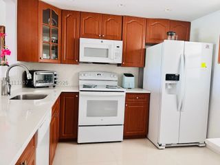 3955 N Nob Hill Rd 508, Sunrise, FL 33351