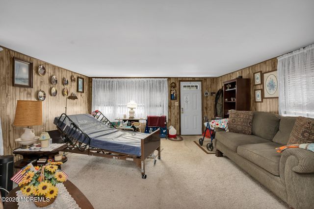 51 Holmes Place, North Middletown, NJ 07748