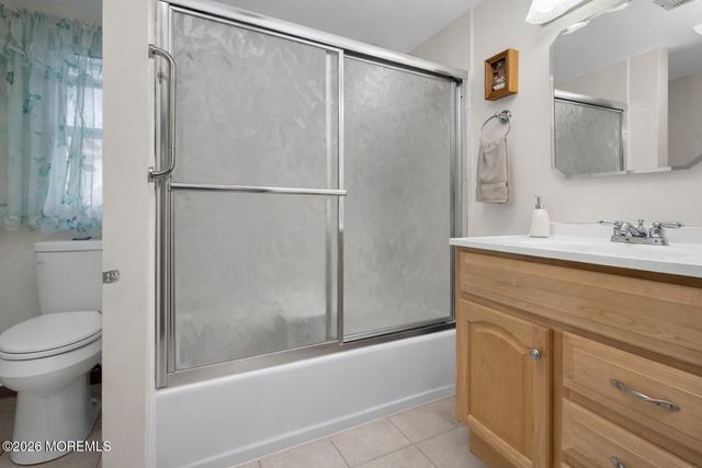 51 Holmes Place, North Middletown, NJ 07748