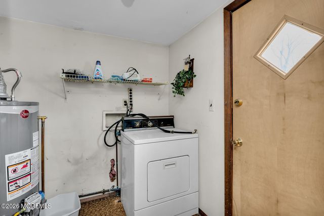 51 Holmes Place, North Middletown, NJ 07748