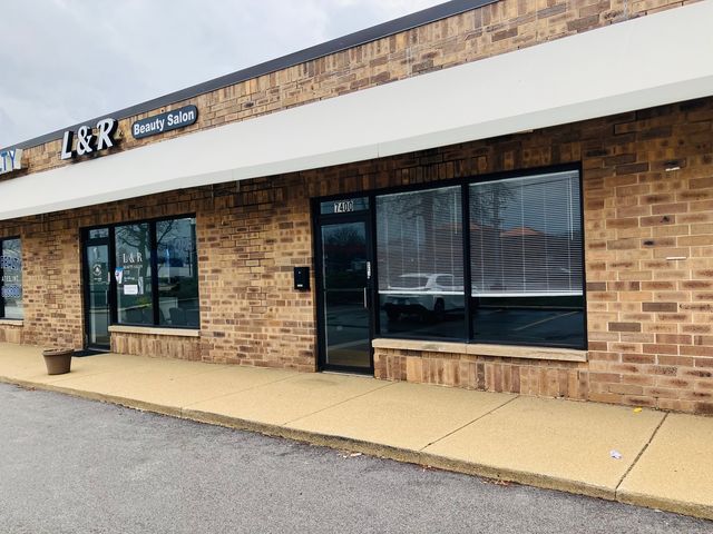 7400 S Janes Avenue S 7400, Woodridge, IL 60517