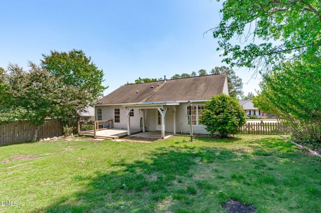 512 Lee Street, Holly Springs, NC 27540