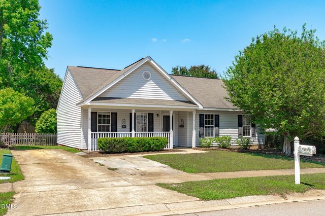 512 Lee Street, Holly Springs, NC 27540
