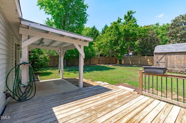 512 Lee Street, Holly Springs, NC 27540