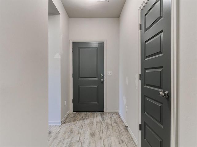 4680 Lincoln Landing, Harrah, OK 73046