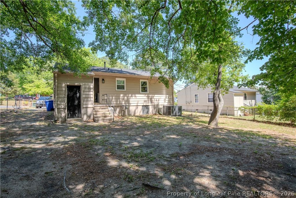 819 Isley Street, Fayetteville, NC 28305 — photo 18