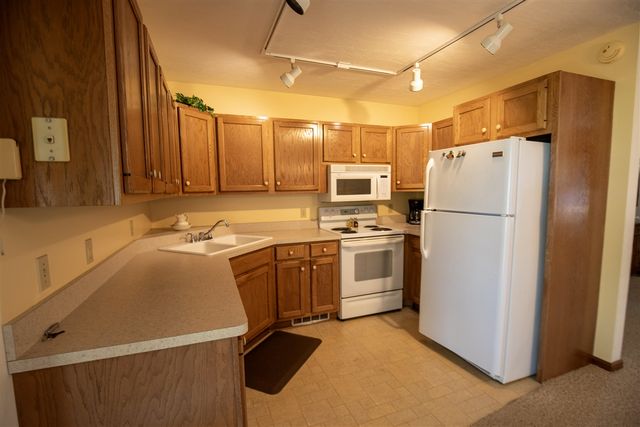 603 Broadway Avenue, White Pigeon, MI 49099