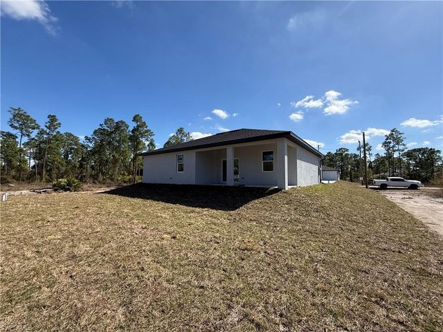 1115 Cove ST E, Lehigh Acres, FL 33974