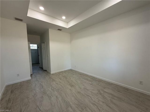 1115 Cove ST E, Lehigh Acres, FL 33974