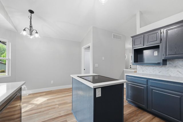 431 W White Tail St, Derby, KS 67037