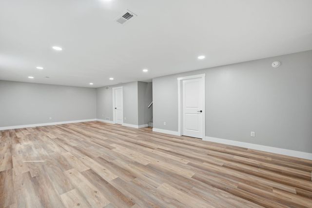 431 W White Tail St, Derby, KS 67037