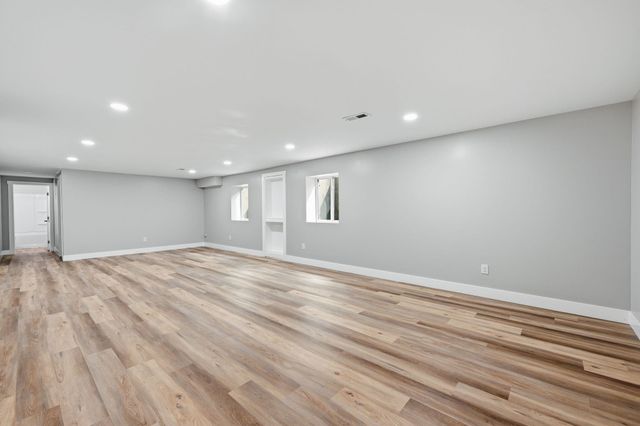 431 W White Tail St, Derby, KS 67037