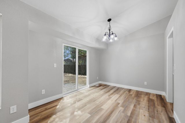 431 W White Tail St, Derby, KS 67037