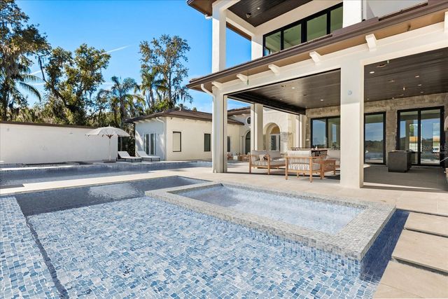 311 CLERMONT AVENUE, Lake Mary, FL 32746